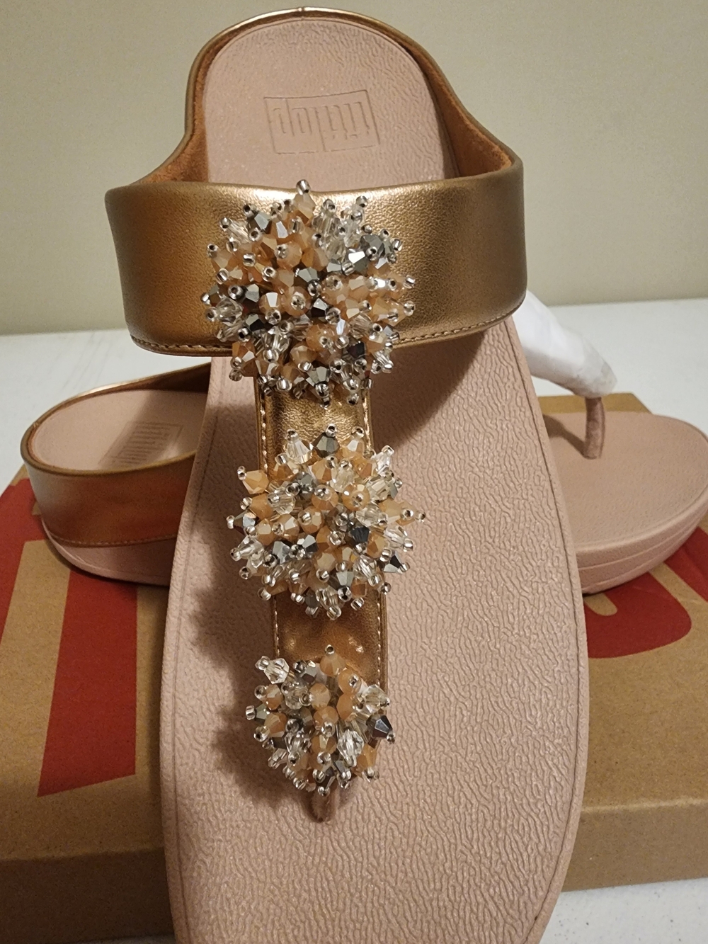 Fitflop Rose Gold Beaded Galaxy Toe Thongs.  Women's Sz 10 NIB